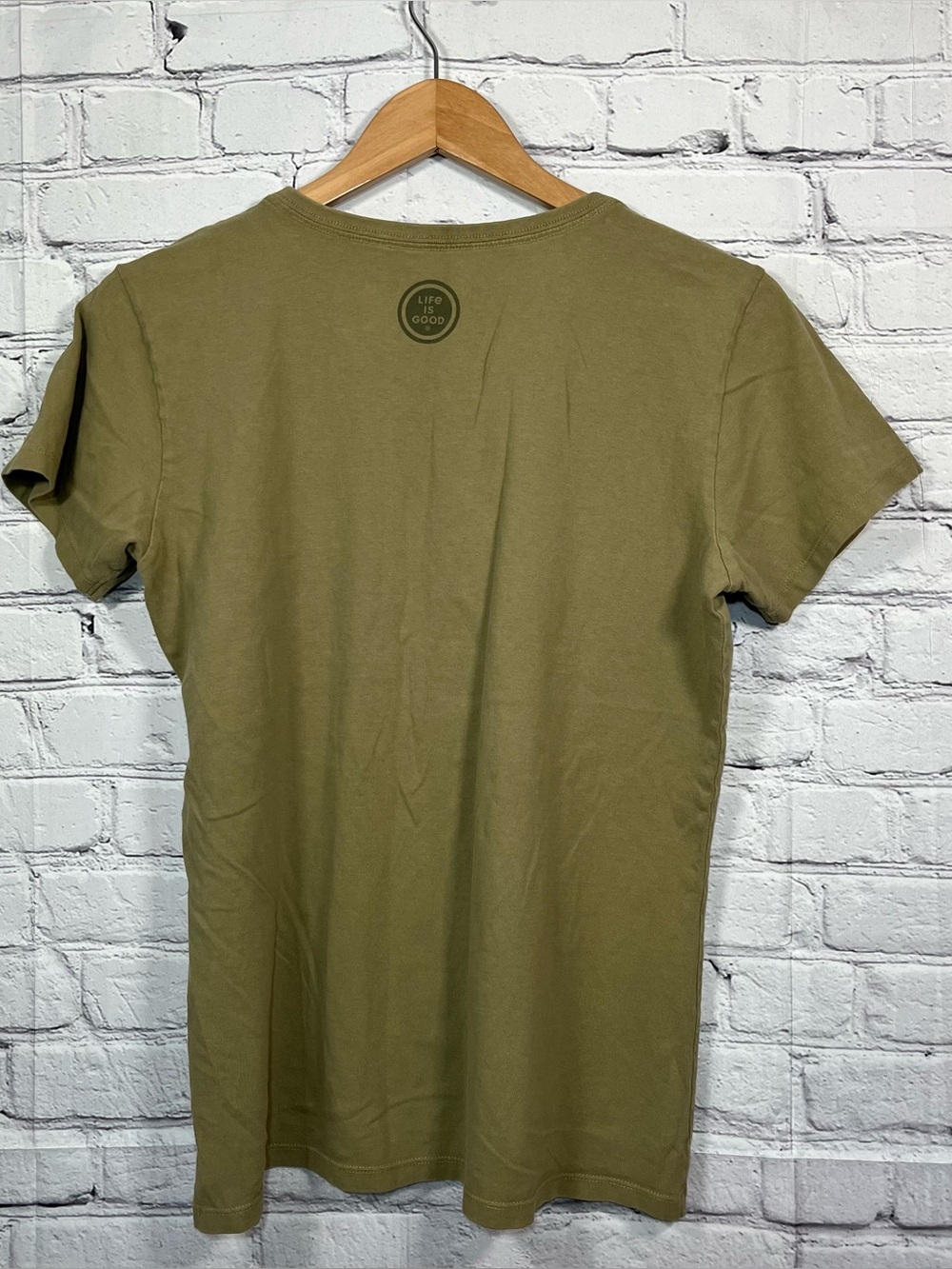 Life is Good Dog Days Crusher T Shirt Womens Size Medium Green Short Sleeve - Picture 10 of 10